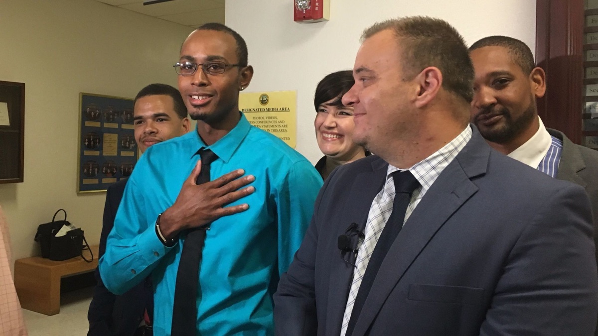 San Diego Union-Tribune: Branch verdict photo coverage